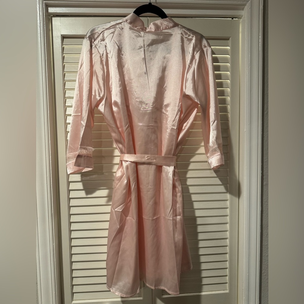 Silky Chemise & Robe - Picture 2 of 6